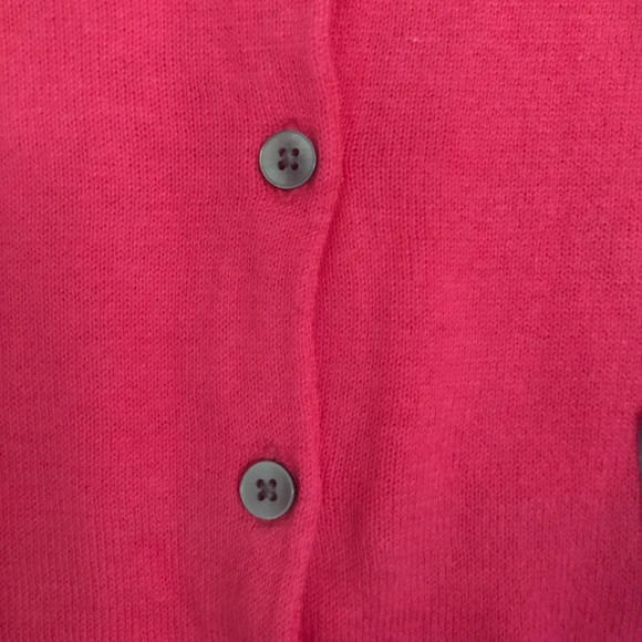 Fuchsia 3/4 sleeve button up cardigan size XS - Picture 3 of 4